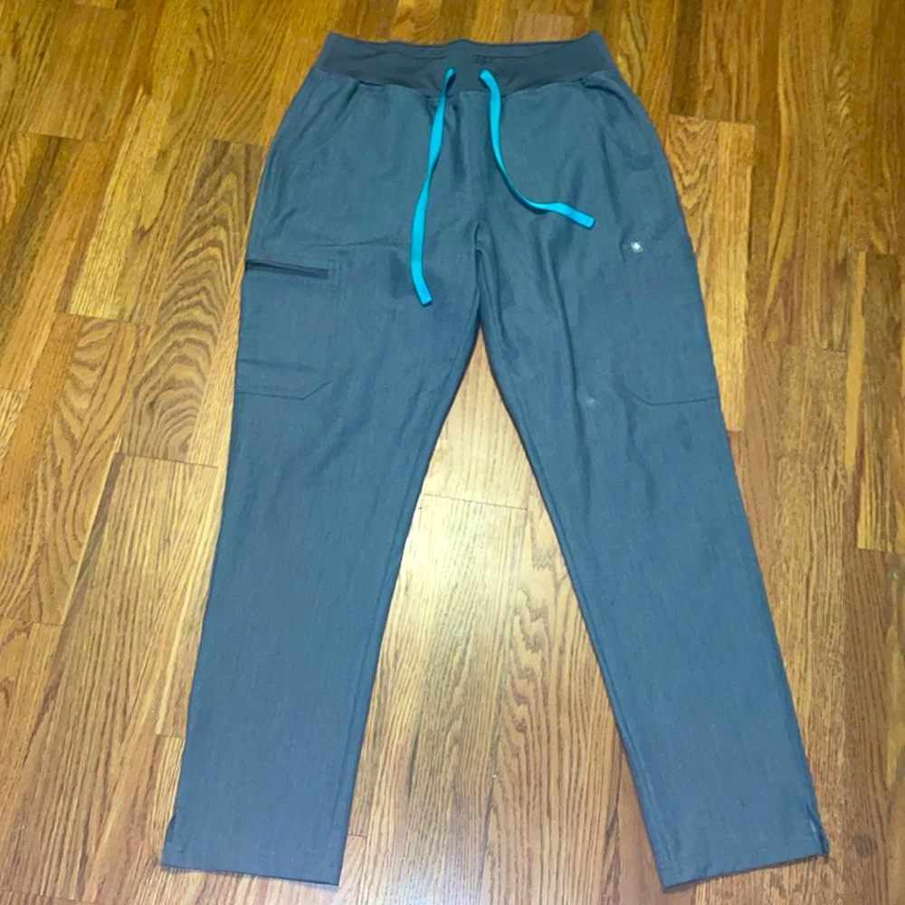 FIGS high waisted M YOLA skinny scrub pants